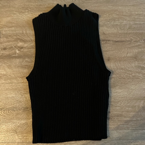Tops - Dynamite Knit Black Top